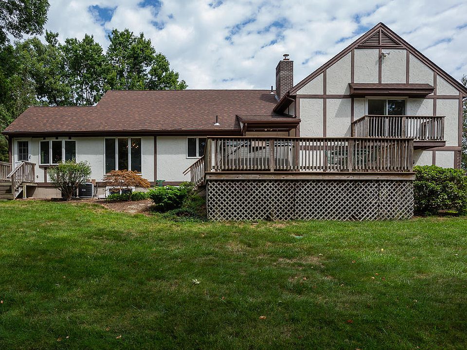 24 Pinewood Hls, Longmeadow, MA 01106 Zillow