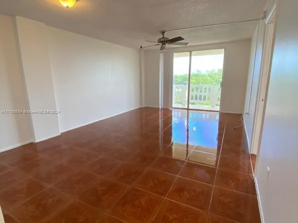 15600 NW 7th Ave APT 520, Miami, FL 33169