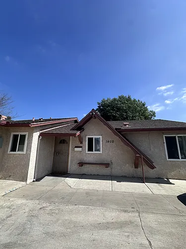 1405 Skyline Dr Photo 1