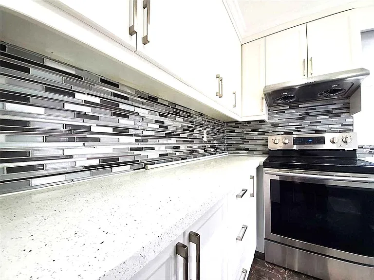 253 Sinclair Ave — Photo 18