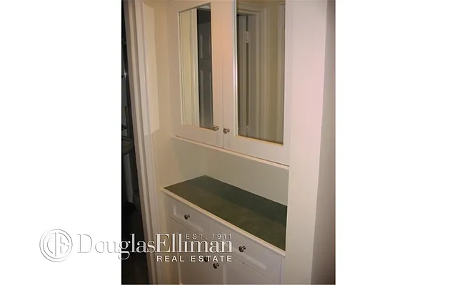 Rented by Douglas Elliman | media 21