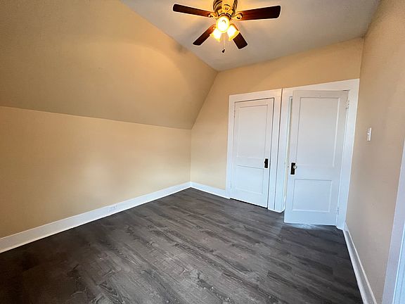 4th image of 32-34 Fabyan Pl #3