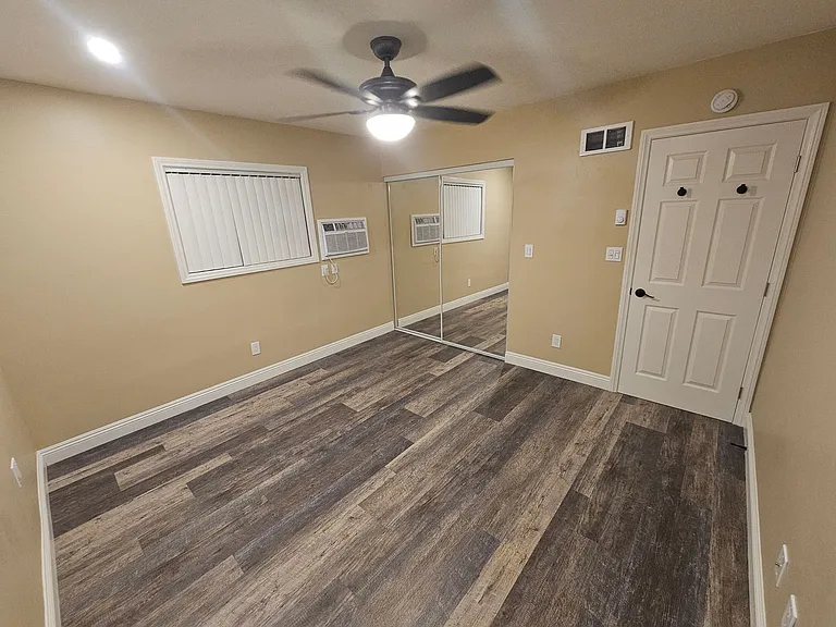 1403 Hermes Ave #C — Photo 28
