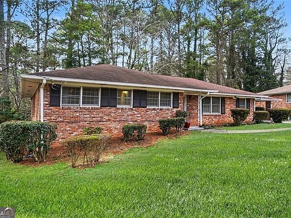 3rd image of 3281 Annelaine Dr SW