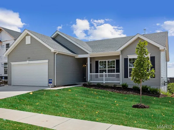 262 Liberty Valley Dr, Foristell, MO 63348