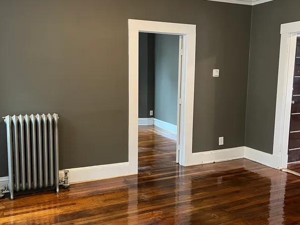 133-135 Barker St #2, Hartford, CT 06114