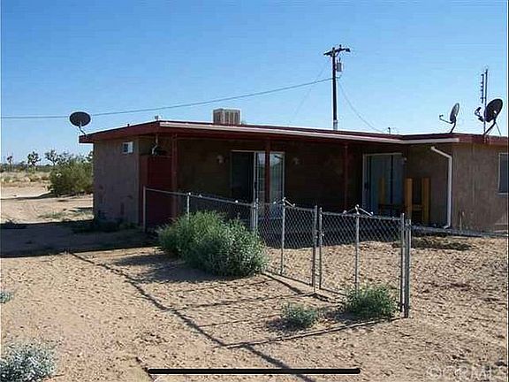 4th image of 58370 Mitch Ln