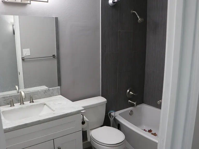 7520 E Belleview St — Photo 13