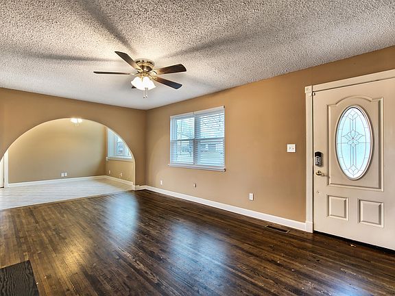 4th image of 127 Plantation Dr