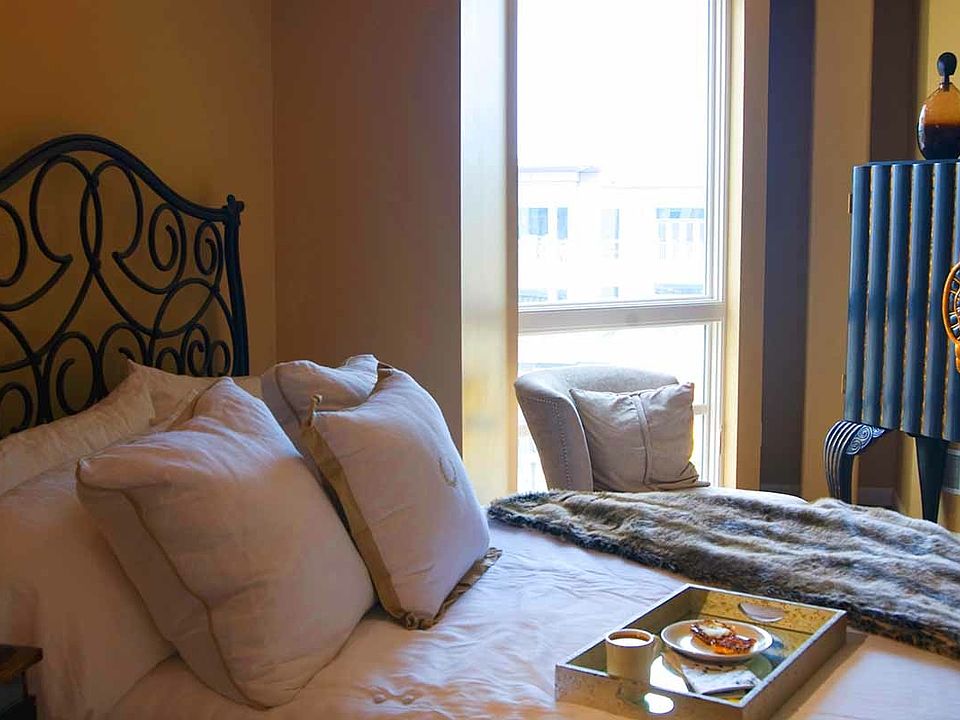1st image of 261 Crocker Park Blvd APT 304