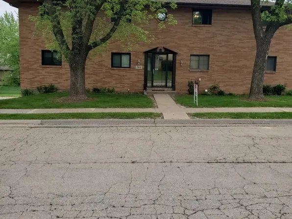 740 Duggan Dr, Dubuque, IA 52003