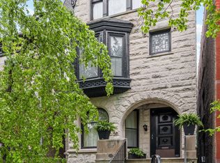 617 W Fullerton Pkwy #1, Chicago, IL 60614