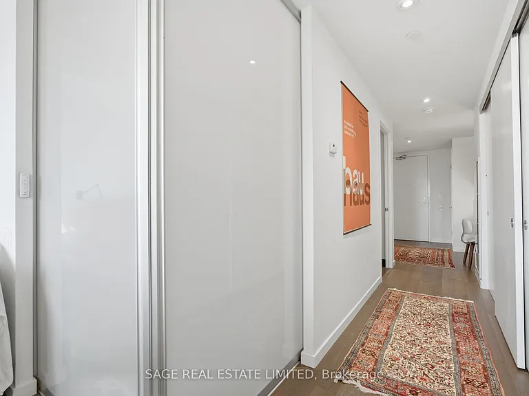 383 Sorauren Ave #706 — Photo 18