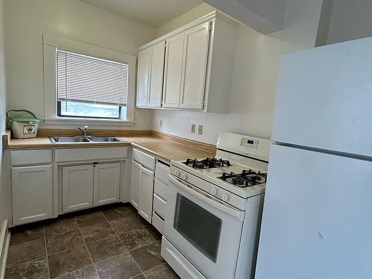 1715 High St — Photo 5