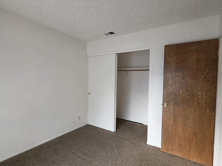 1113 W Cypress Ave — Photo 13