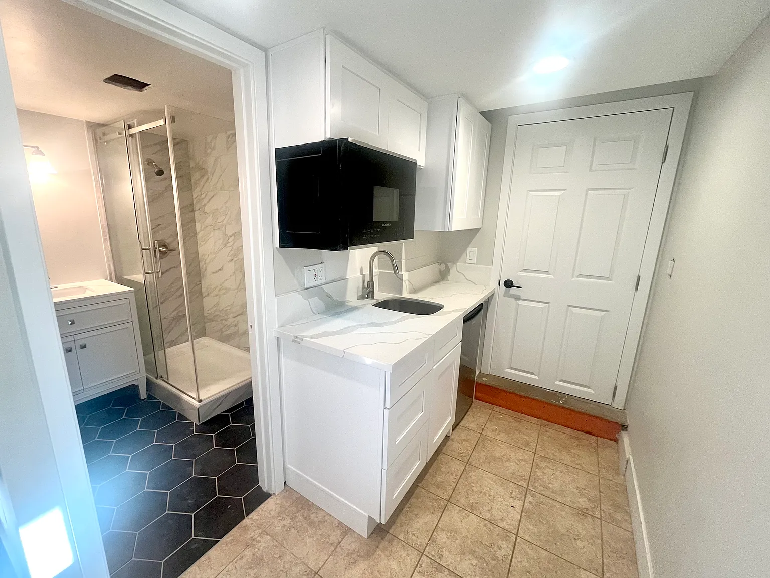 1731 S Iris Ln — Photo 2
