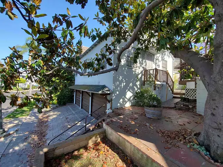 1700 Glendon Ave — Photo 19