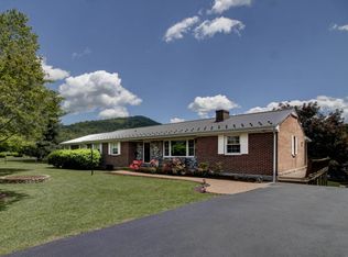 1311 Highland Acres Rd, Vinton, VA 24179