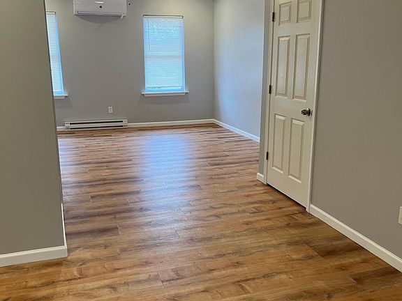 5th image of 2036 W Ontario St #3
