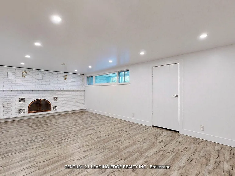 70 Wexford Blvd #BASEMENT — Photo 14