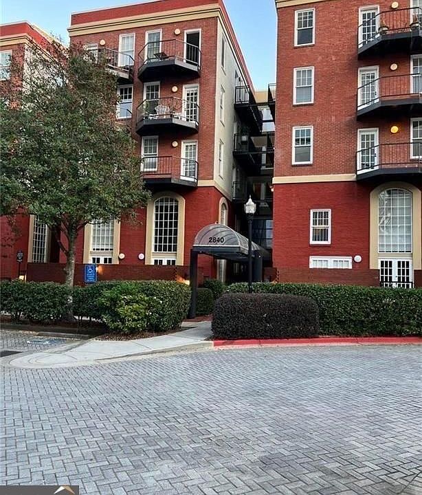1st image of 2840 Peachtree Rd NW APT 306