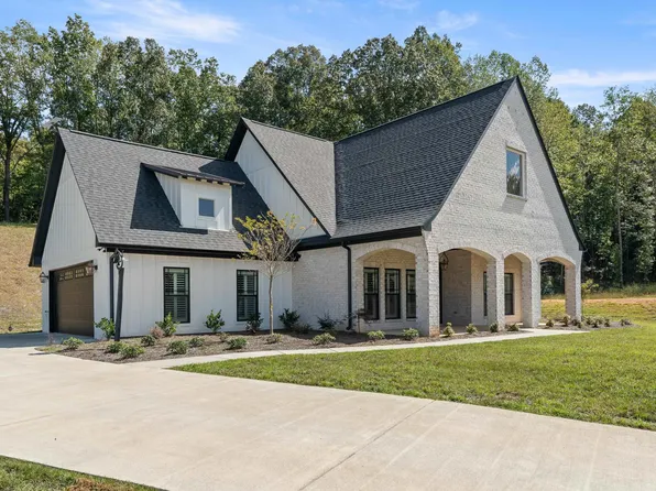 345 Jacobs Loop, Trussville, AL 35173