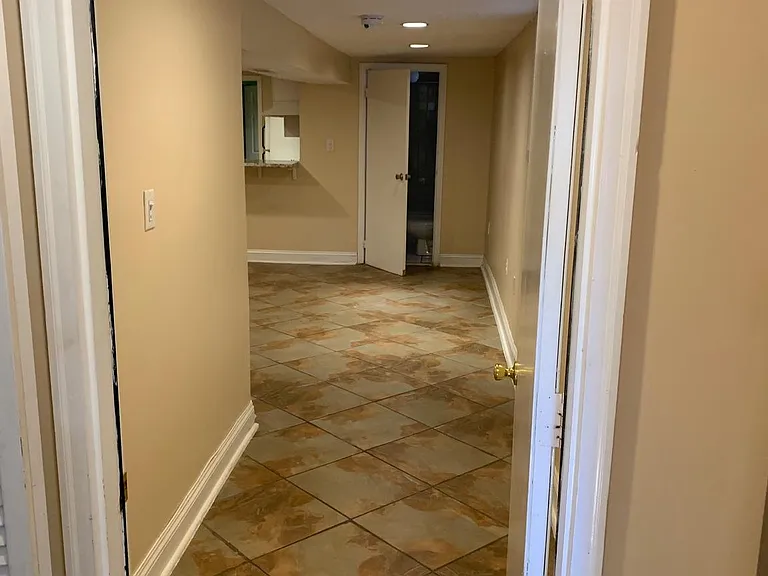 15 Seaton Pl NW #2 — Photo 3