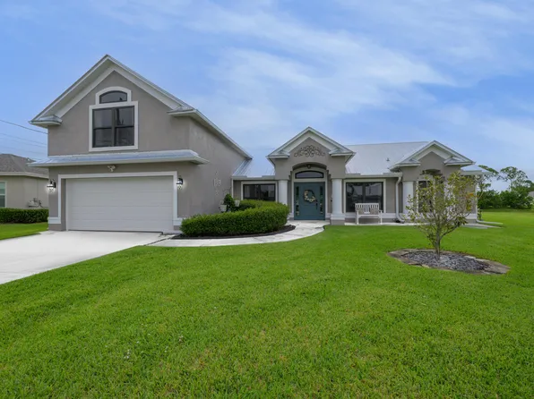 5871 NW Corso Court, Port St Lucie, FL 34986