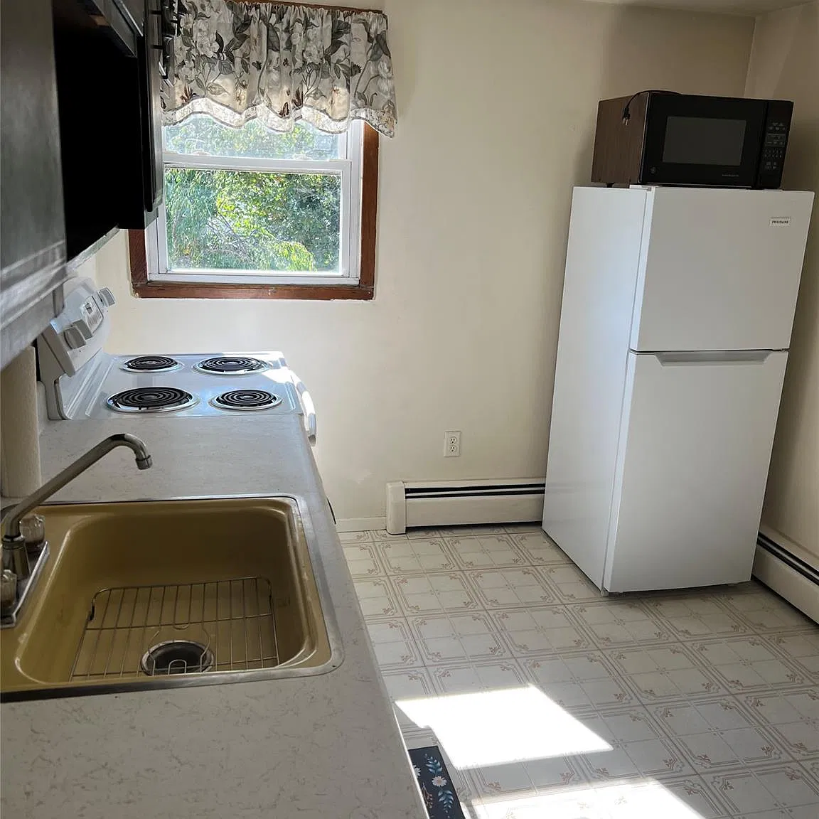 1 bed, 1.0 bath, $1,800 — Photo 4