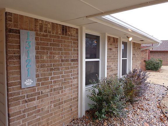 4th image of 13121 Moccasin Ln
