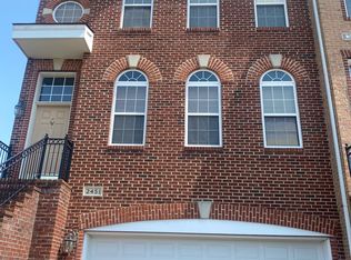 2451 Silk Ct, Oak Hill, VA 20171