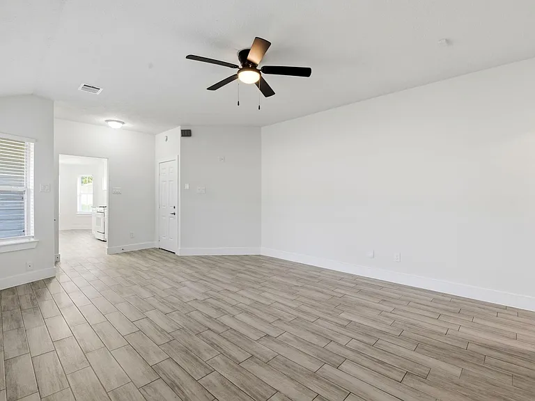 26218 Cypresswood Dr — Photo 6
