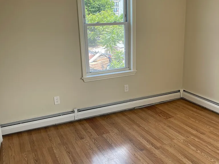 8 Medford St #3R — Photo 13