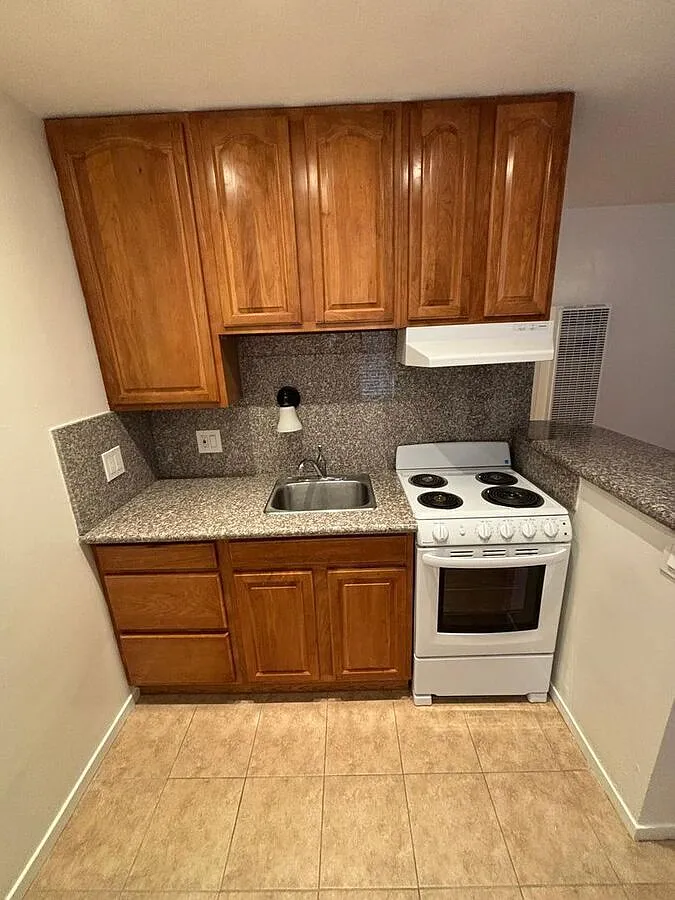 Building Photo - 414 Staten Ave #2F