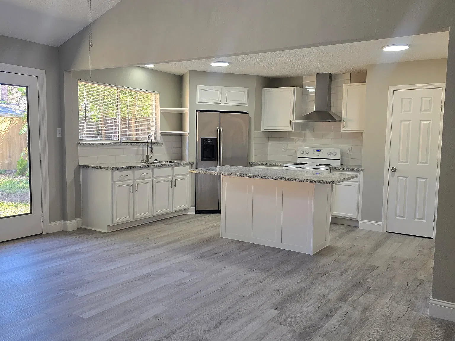 4 bed, 1618 sqft, $2,400 — Photo 1