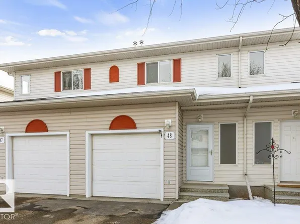 451 Hyndman Cres NW #48, Edmonton, AB T5A 5J3