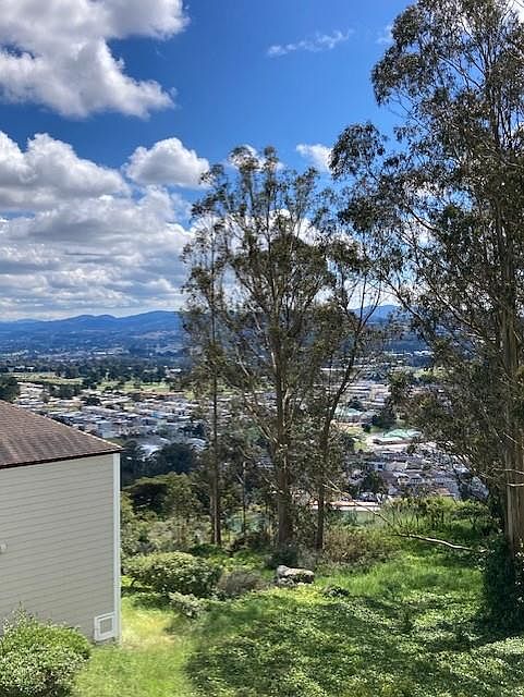1st image of 495 Mountain View Dr APT 1