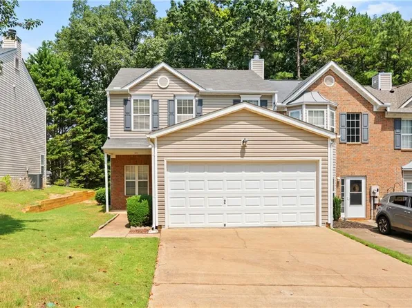 4749 Crawford Oaks Dr, Oakwood, GA 30566
