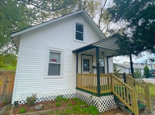 6 Theodore St, Hampton, VA 23669