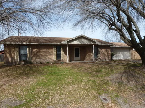 235 Royal Dr, Marlin, TX 76661