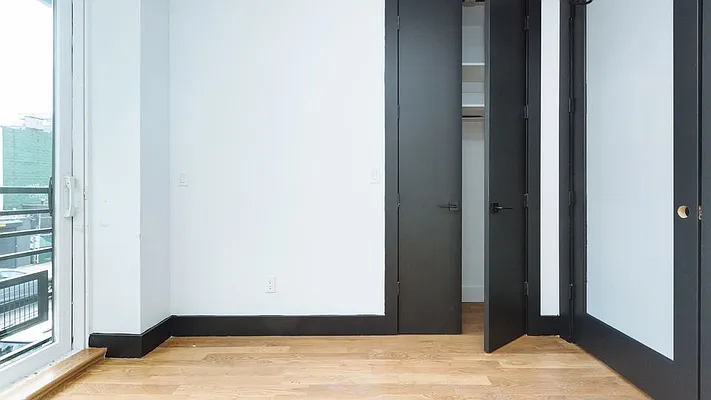 Rented by Nooklyn NYC LLC | media 22