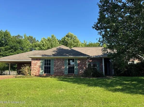 607 Southern Oaks Dr, Florence, MS 39073