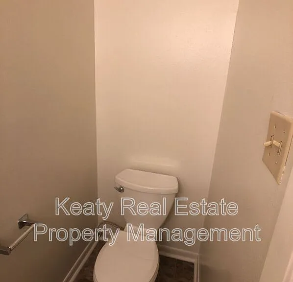 102A Country Ln — Photo 5