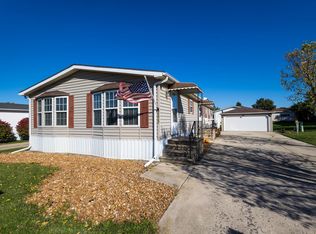 22727 S Butler Ln, Frankfort, IL 60423