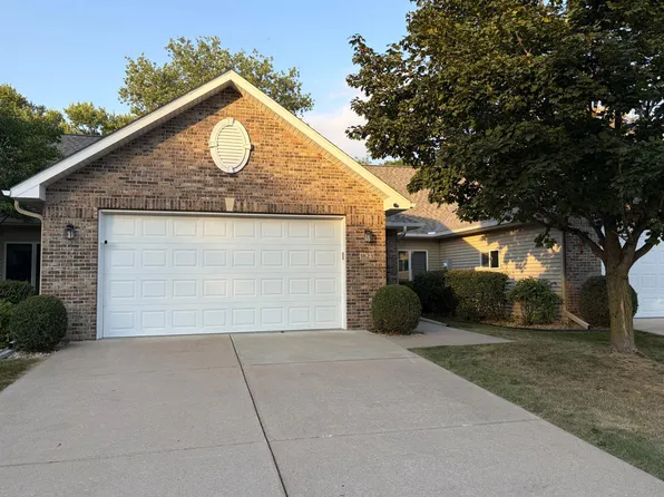 1823 Bohmbach Dr, Red Wing, MN 55066