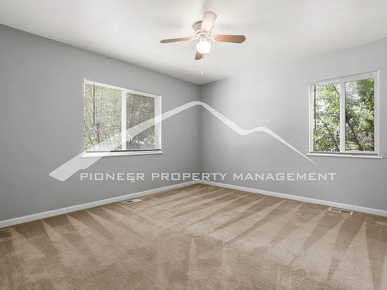 3273 S Forest St — Photo 9