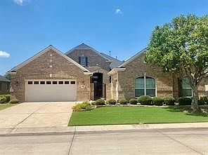 1st image of 9921 Crestview Dr