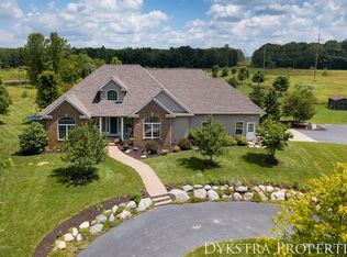 8100 Nugent Ave NE, Rockford, MI 49341