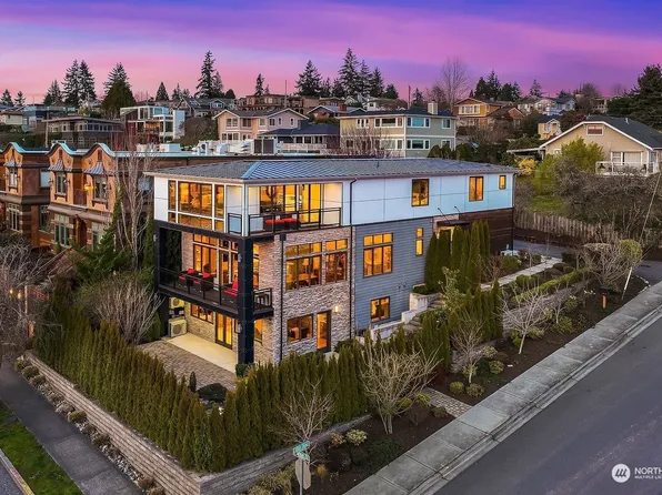 8 10th Avenue, Kirkland, WA 98033