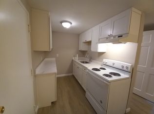 31 New London Ave #4, West Warwick, RI 02893